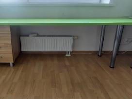 Atiduodamas Rašomasis Stalas Ir Lova Su Spintele