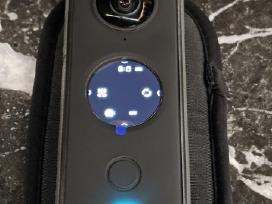 Insta360 X2