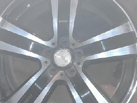 2002 metų Chrysler Grand Voyager leti ratai 18