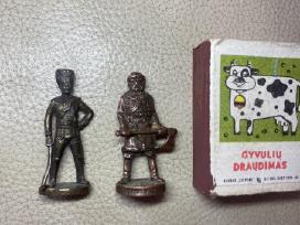 Kareiveliai metaliniai 3,5€ vnt