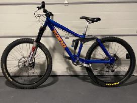 Kona full suspension dviratis
