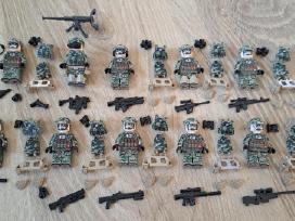 Lego Brickmanija minifigureliu analogas