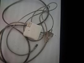 Apple ,magsafe,MacBook, pakrovejas.