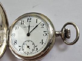 ~1880 Oscar Moser & cie kiseninis laikrodis 84