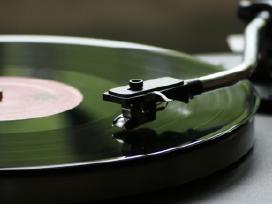 Vinilines ploksteles