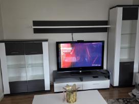 Parduodu sekciją su staliuku 200€