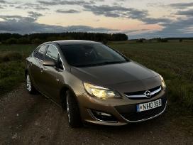 Opel astra 2013