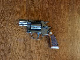 Parduodamas revolveris Smith & Wesson Model 36