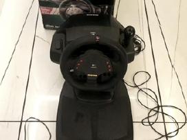 Logitech Momo Racing žaidimų vairas su pedalais Pc