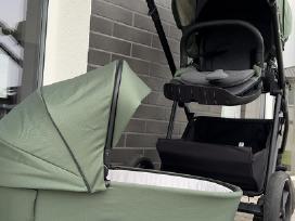 Parduodamas „Nordbaby Active Lux“ vežimėlis.