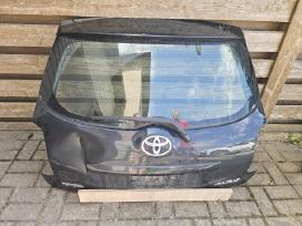 Toyota bagažinės dangtis