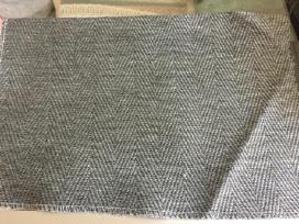 Gobeleno likutis (3,7 m x 1,40 m) lauko baldams