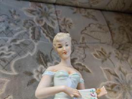Antikvaras porcelenas
