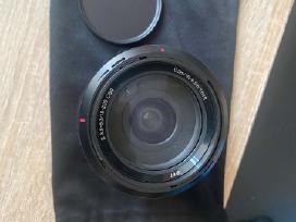Parduodu Sony E 18–200mm F3.5–6.3 Oss Le objektyvą