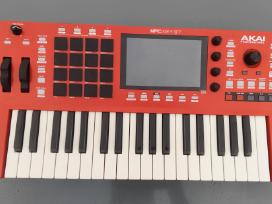 Akai Professional Mpc 37
