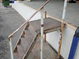 Metaliniai laiptai rampai