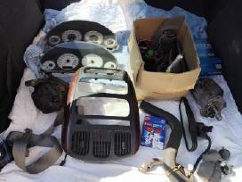 Chrysler Voyager 2004 salono dalys