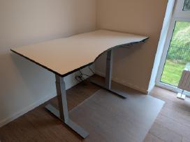 Reguliuojamo aukščio darbo stalas 140x80cm