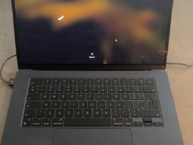 MacBook Air 15" M2 8gb RAM 512gb