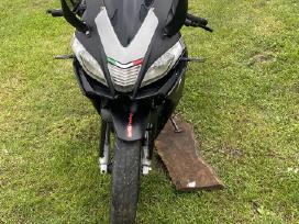 Parduodamas motociklas aprilia rs4 50 ant Am