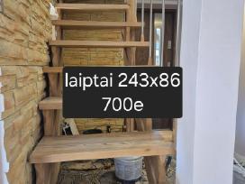 Vidaus mediniai laiptai