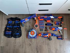 Parduodamas didelis „nerf“ ginklų rinkinys