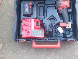 Milwaukee impact M12