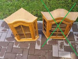 Kampinė,kabinama ąžuolo spintelė/bufetukas