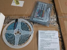 LED juosta 5 metrai su pulteliu 40 vnt