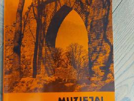 Muziejai ir paminklai