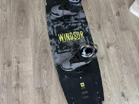 Parduodu du wakeboard setus!