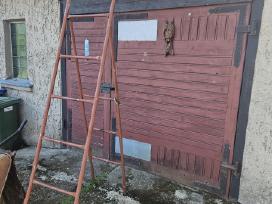 Sulakstomos metalinės kopėčios ir kt. inventorius