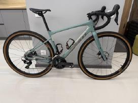 Giant Revolt Advanced, dydis S