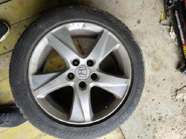 114.3 64.1 uz visus 200€