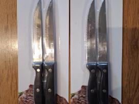 Steiko, kepsnio peiliai