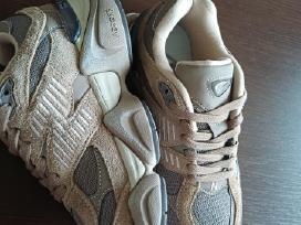New Balance 9060 kedai
