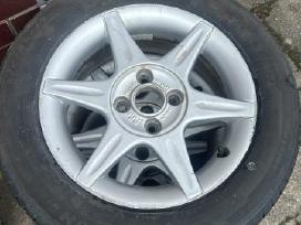 Toyota yaris ratai iki 2005