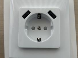 Ileidžiama rozetė su 2 usb jungtimis