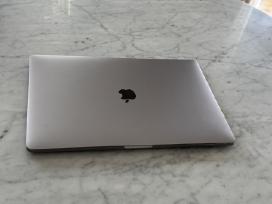 Apple MacBook Pro