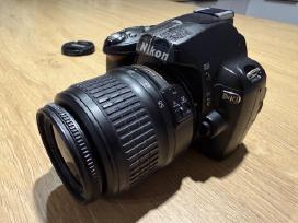 Nikon D40 su 18-55 objektyvu