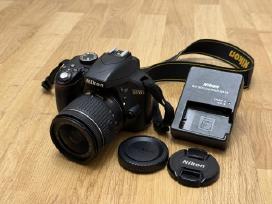 Nikon D3300 / Dslr / 18-55mm Af-p