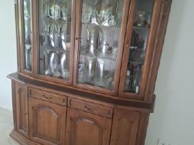 Klasikinė medinė indauja / vitrina – 550 €