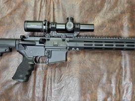 Iwi Pusiau-automatinis Ar-15 Zion 16"