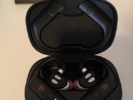 Bluetooth adapteris ir ausinės