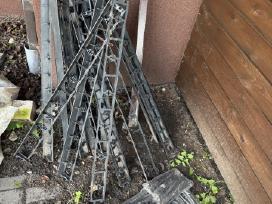 Plastikiniai vejos borteliai ir tvirtinimai