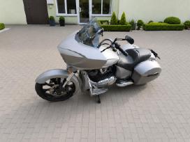 Motociklas Victory Cross Country