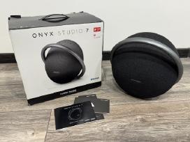 Harman Kardon Onyx Studio 7