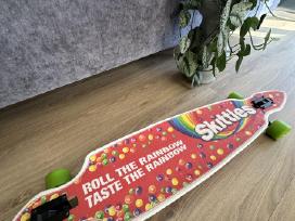 Nauja riedlentė/ longboard