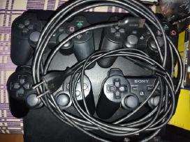 PS3 su 1tb HDD ir viduje 148 zaidimai, 4 pulteliai