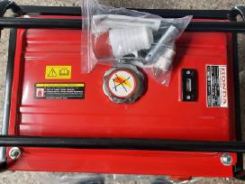 Generatorius Honda em 5500 cxs naujas